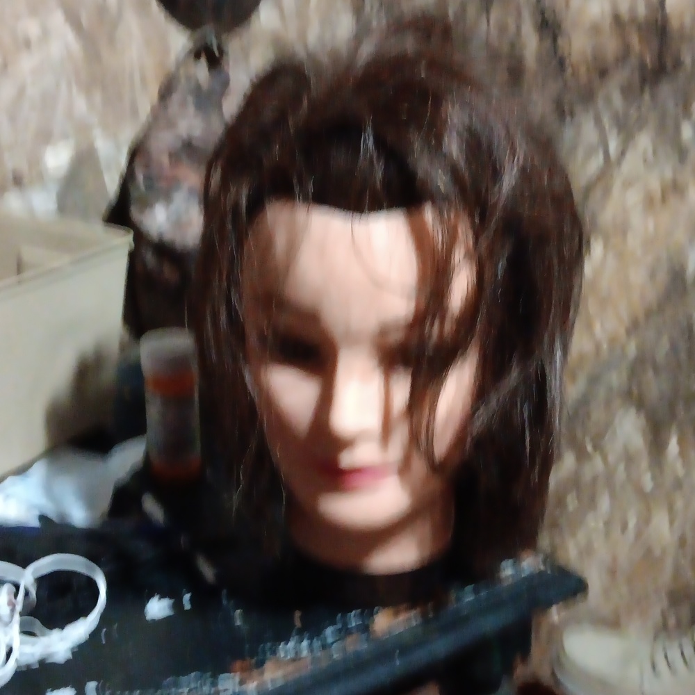 Maniquin - Picture 2 of 3